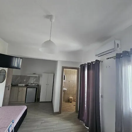 ελισαβετ Gazde/Camere de închiriat