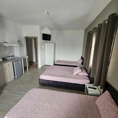 ελισαβετ Gazde/Camere de închiriat *