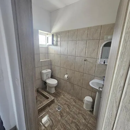 ελισαβετ Gazde/Camere de închiriat Neoi Poroi
